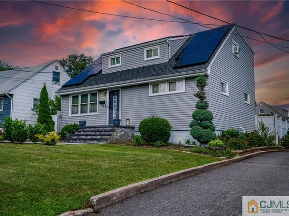 12 Richard Ave, Hopelawn, NJ 08861