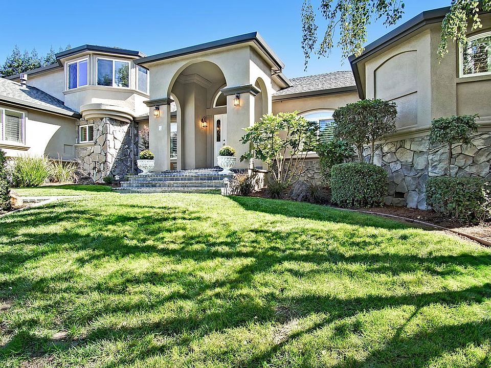 1st image of 2390 Sunflower Cir