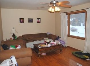 1426 Maple Dr, Hubertus, WI 53033