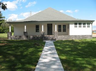 314 Robertson Creek Rd, Bulls Gap, TN 37711