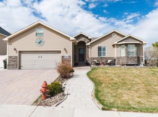 5187 N Heather Hue Rd, Enoch, UT 84721