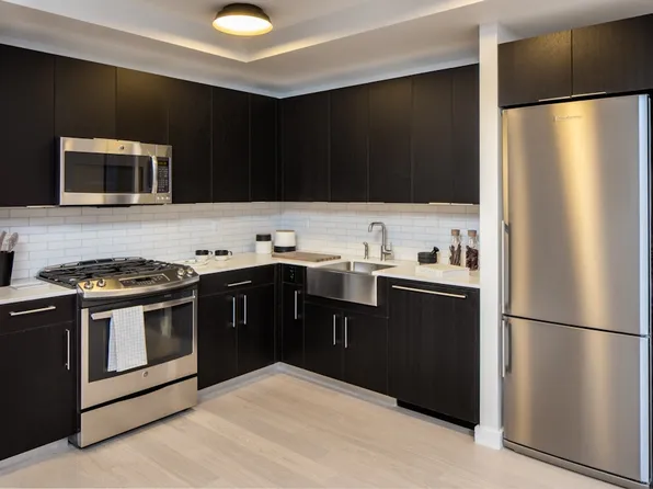 535 West 43rd Street image 1 of 32