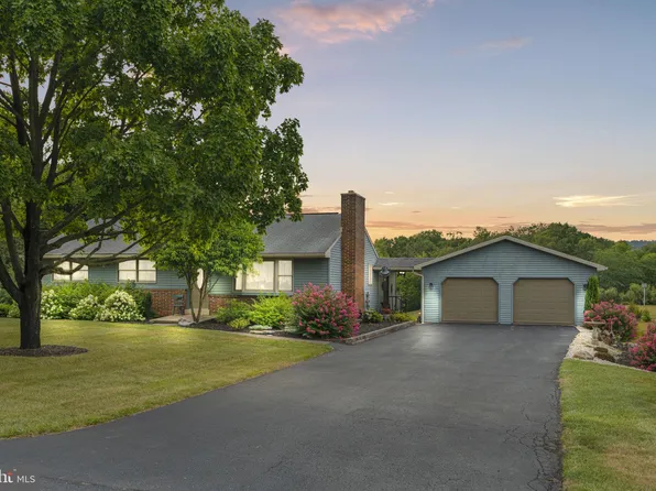 140 Green Ridge Rd, Carlisle, PA 17015