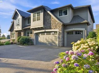 1388 Rosemont Rd, West Linn, OR 97068