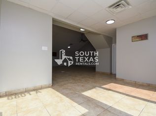 6801 N Navarro Retail Center - A, Victoria, TX 77904