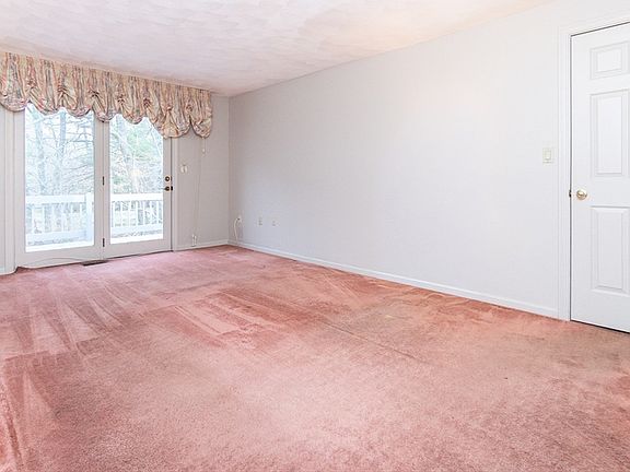 5th image of 3906 Woodbridge Rd Unit 3906