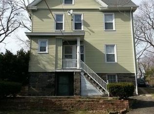 24 Wessels Pl, Greenwich, CT 06830