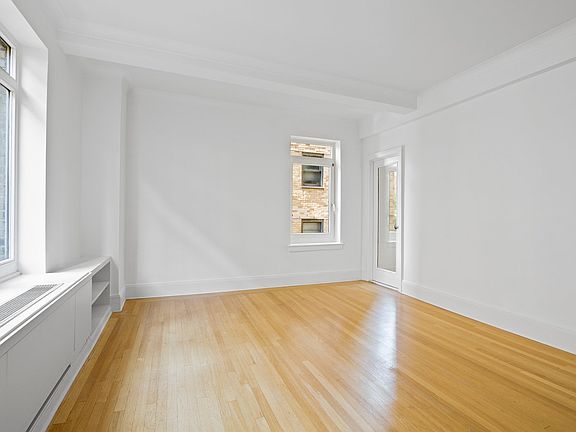 5th image of 55 Central Park W #4G