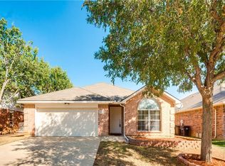 9073 Elbe Trl, Fort Worth, TX 76118
