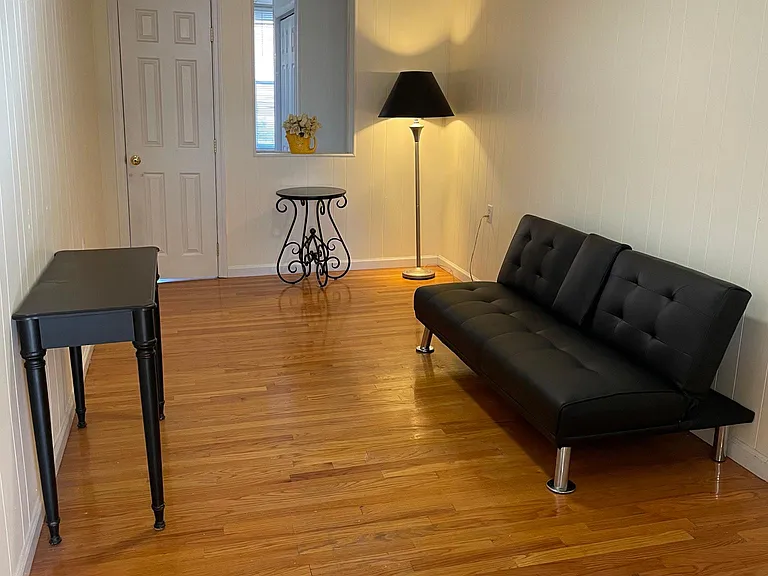 475 Monmouth St #4 — Photo 7