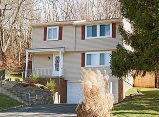 1837 Wallace Rd, South Park, PA 15129