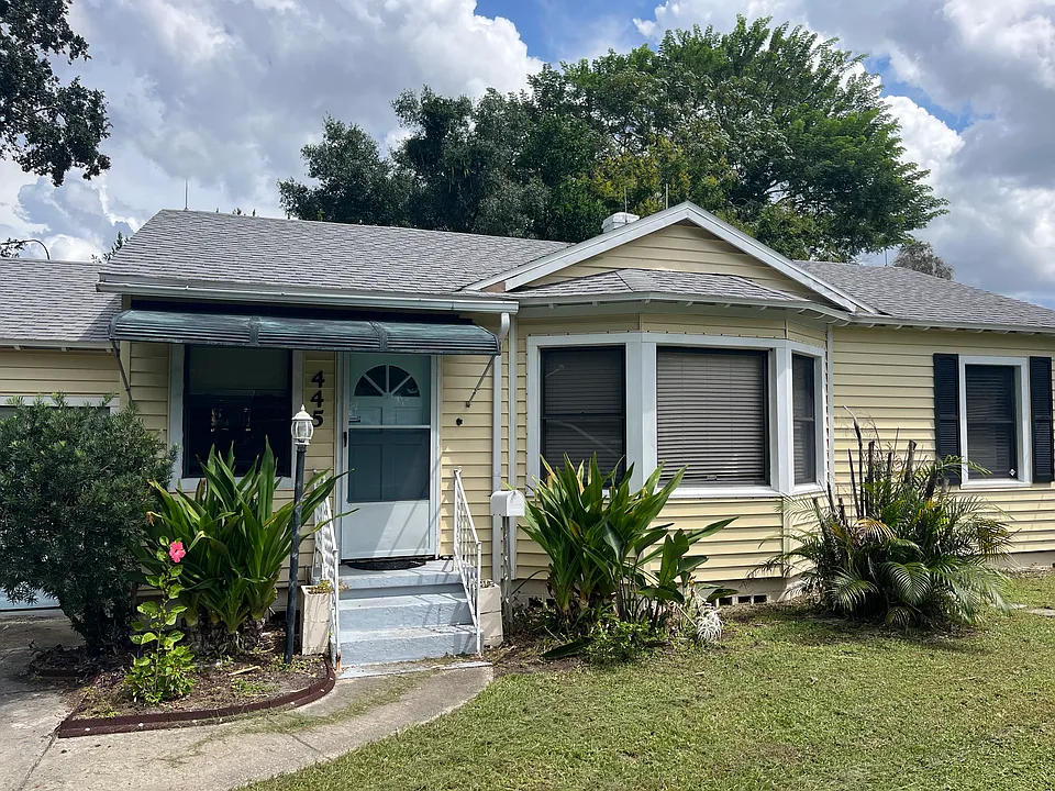 445 Buckminster Cir