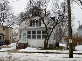 711 S 8th St, Watertown, WI 53094