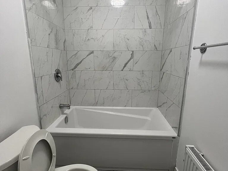 630 Cummings Ave — Photo 196