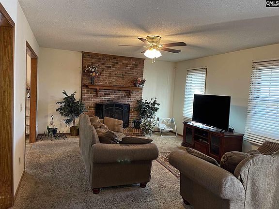 5th image of 120 Green Springs Dr