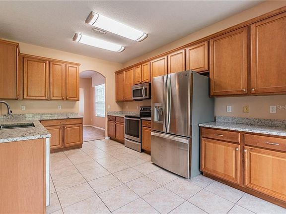 5th image of 7647 Stoney Hill Dr