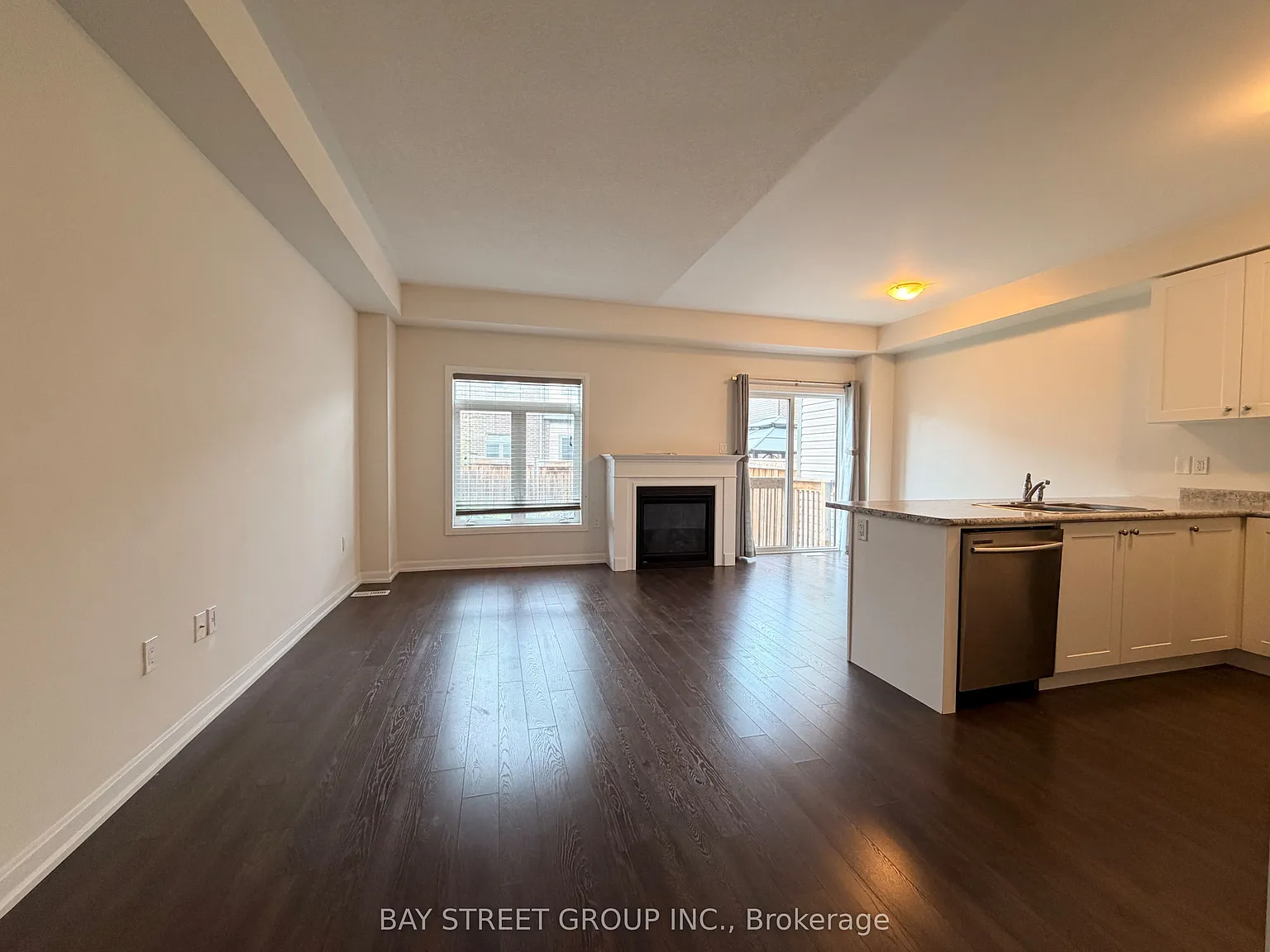 3 bed, $3,100 — Photo 2