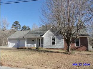6000 Parsons Pond Dr, Ooltewah, TN 37363