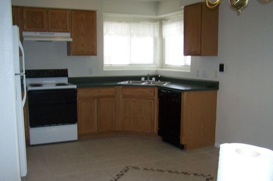2nd image of 3136 1/2 S Drake Ct