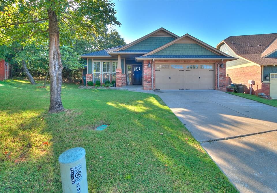 1st image of 200 Nature Ln