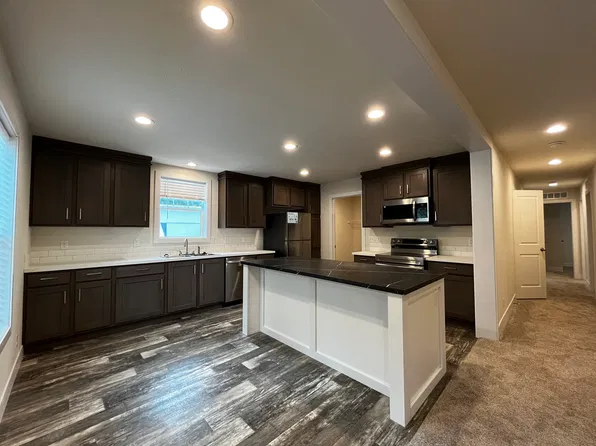29 Kimberly Ln #Kim29, Olmsted, OH 44138