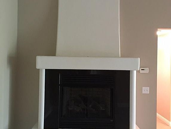 5th image of 3800 Rosemont Blvd APT 106F