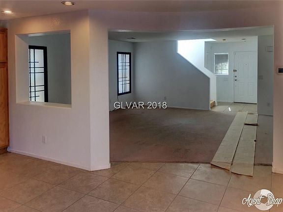 3rd image of 676 Port Talbot Ave