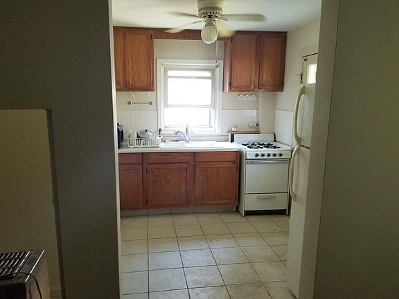5th image of 5907 W Diversey Ave