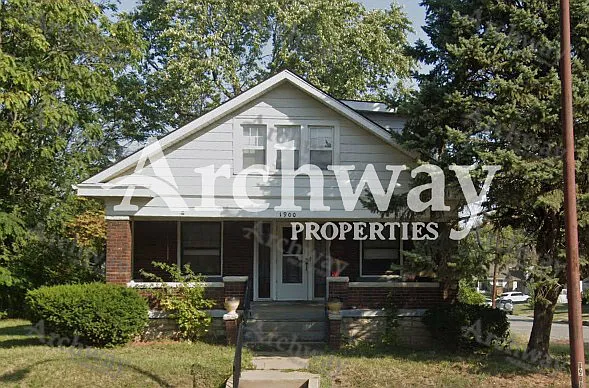 Welcome Home to 1900 Grandview Blvd!