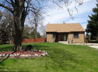 2910 Three Mile Rd, Racine, WI 53404