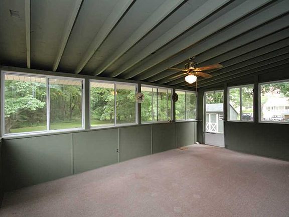 4th image of 38 Morris Dr