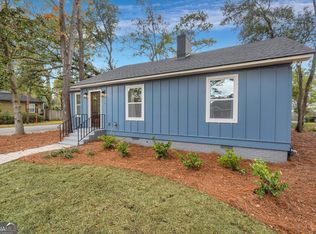 402 E 57th St, Savannah, GA 31405