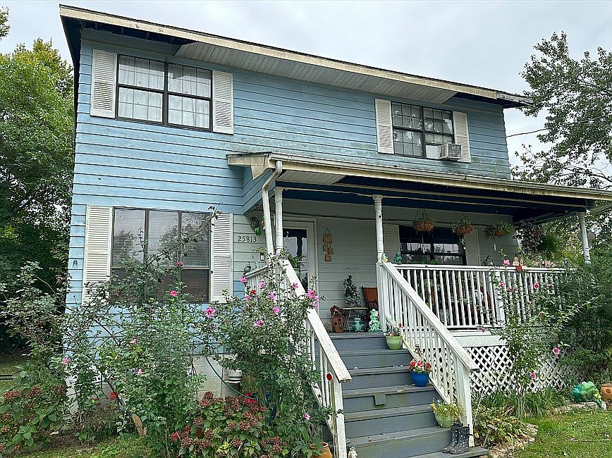 1st image of 25813 Dinwiddie Ave