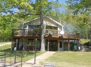 636 Windwood Shores Dr, Edwards, MO 65326
