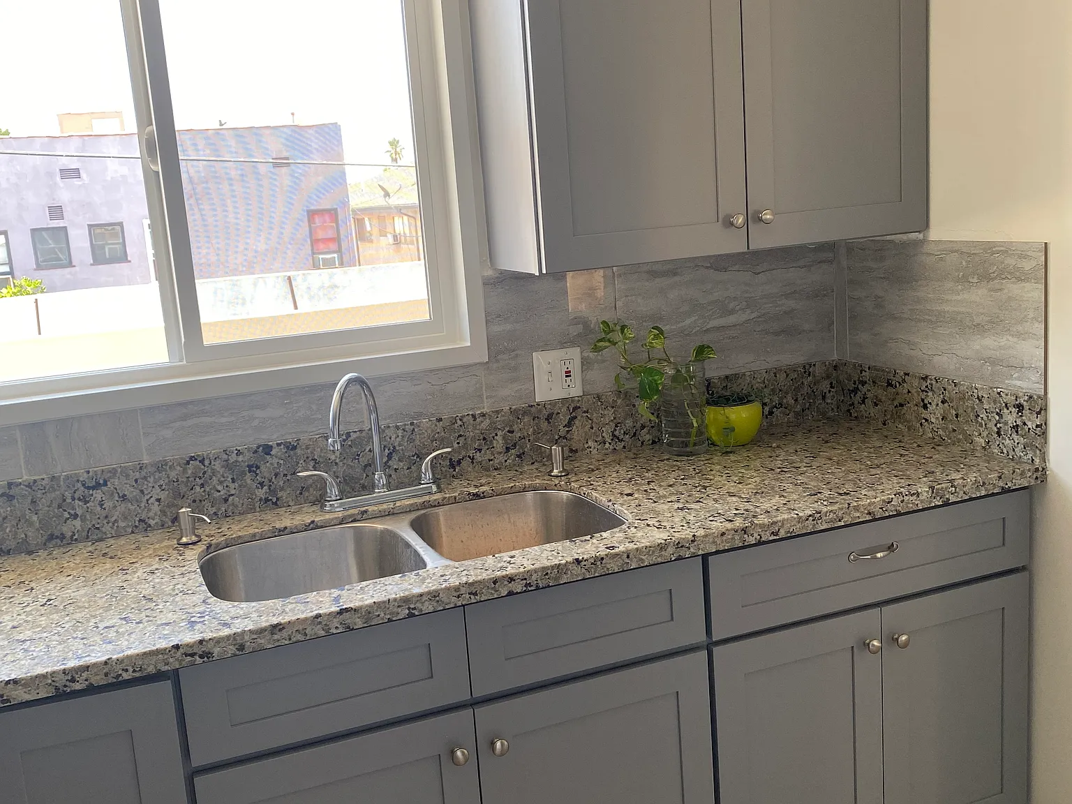 1 bed, 700 sqft, $1,645 — Photo 1