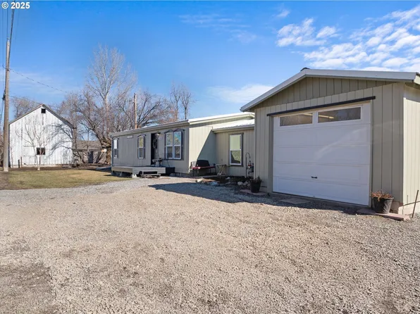 1279 N College St, Union, OR 97883