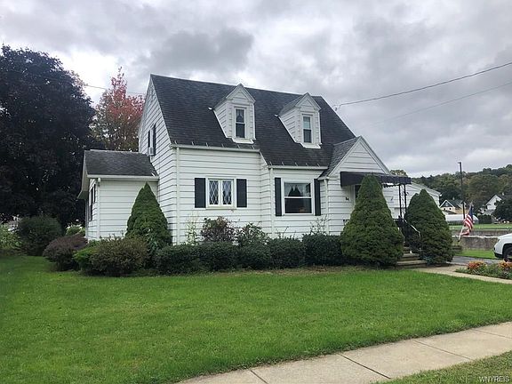 2nd image of 84 W Court St