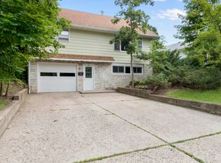 509 Water St, Lake Geneva, WI 53147