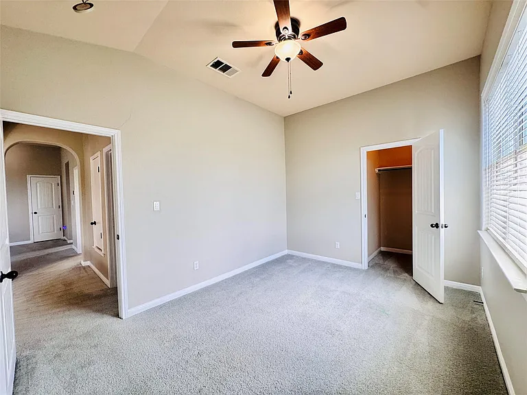 416 Buck Ridge Rd — Photo 16