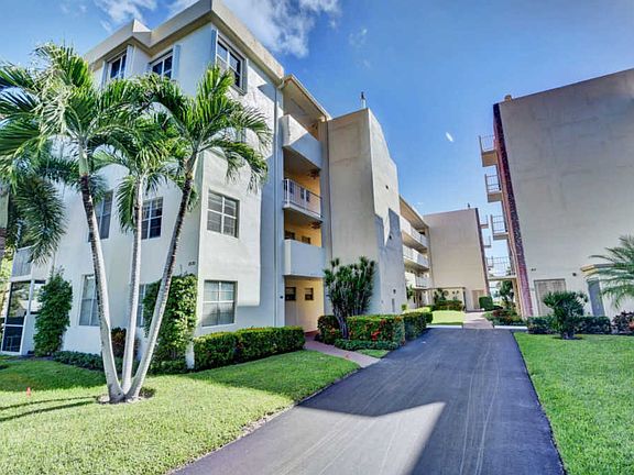 2nd image of 1820 New Palm Way APT 303