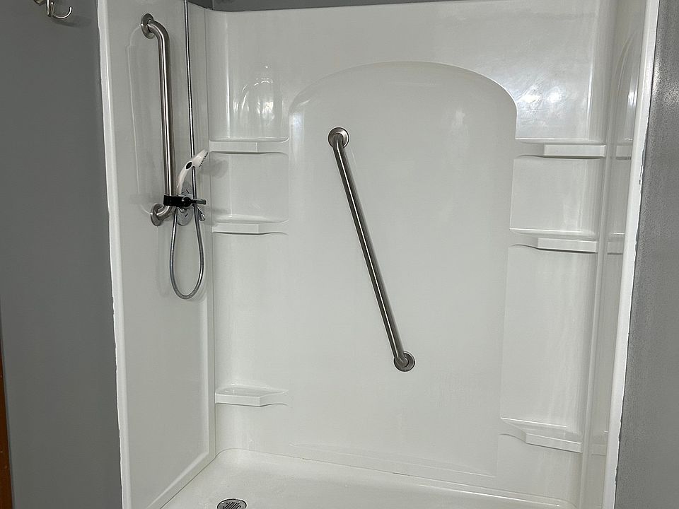 1st image of 603 Code Ave S APT 1