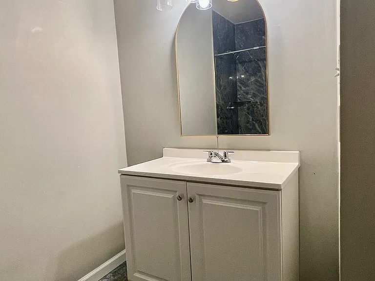 2340 Beaver Ruin Rd — Photo 9