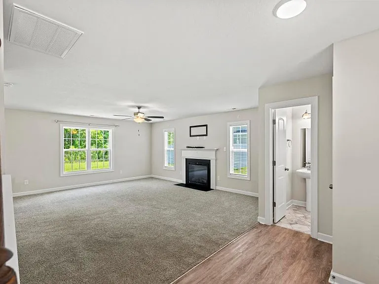 1109 Carteret Manor Dr — Photo 3