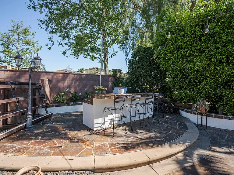 32 Bramford St — Photo 33