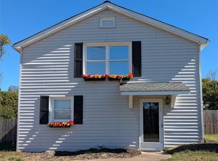 124 Maiden Ln, Forest City, NC 28043