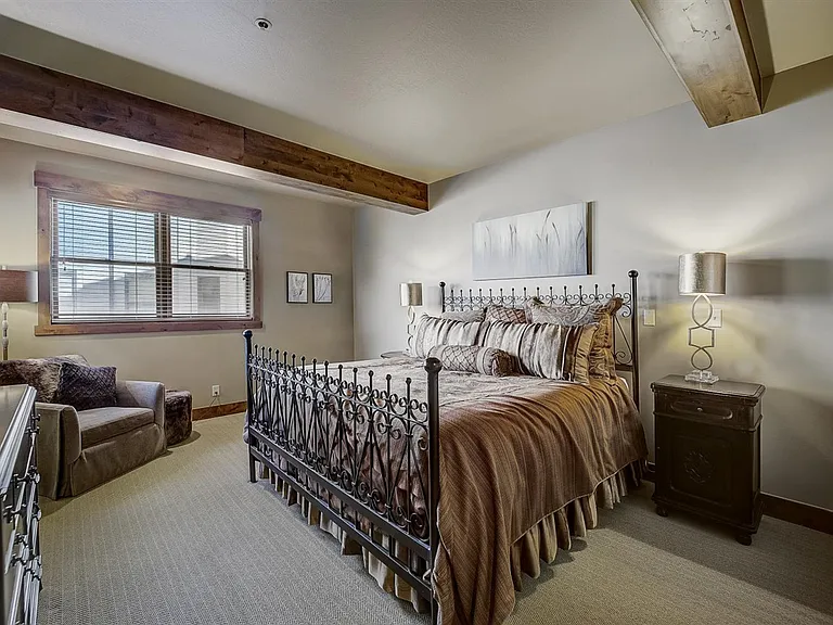 7580 Royal St E #24 — Photo 12