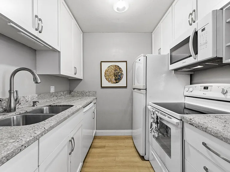 Unit Photo