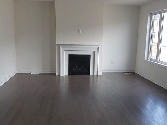 3rd image of 569 Red Elm Rd
