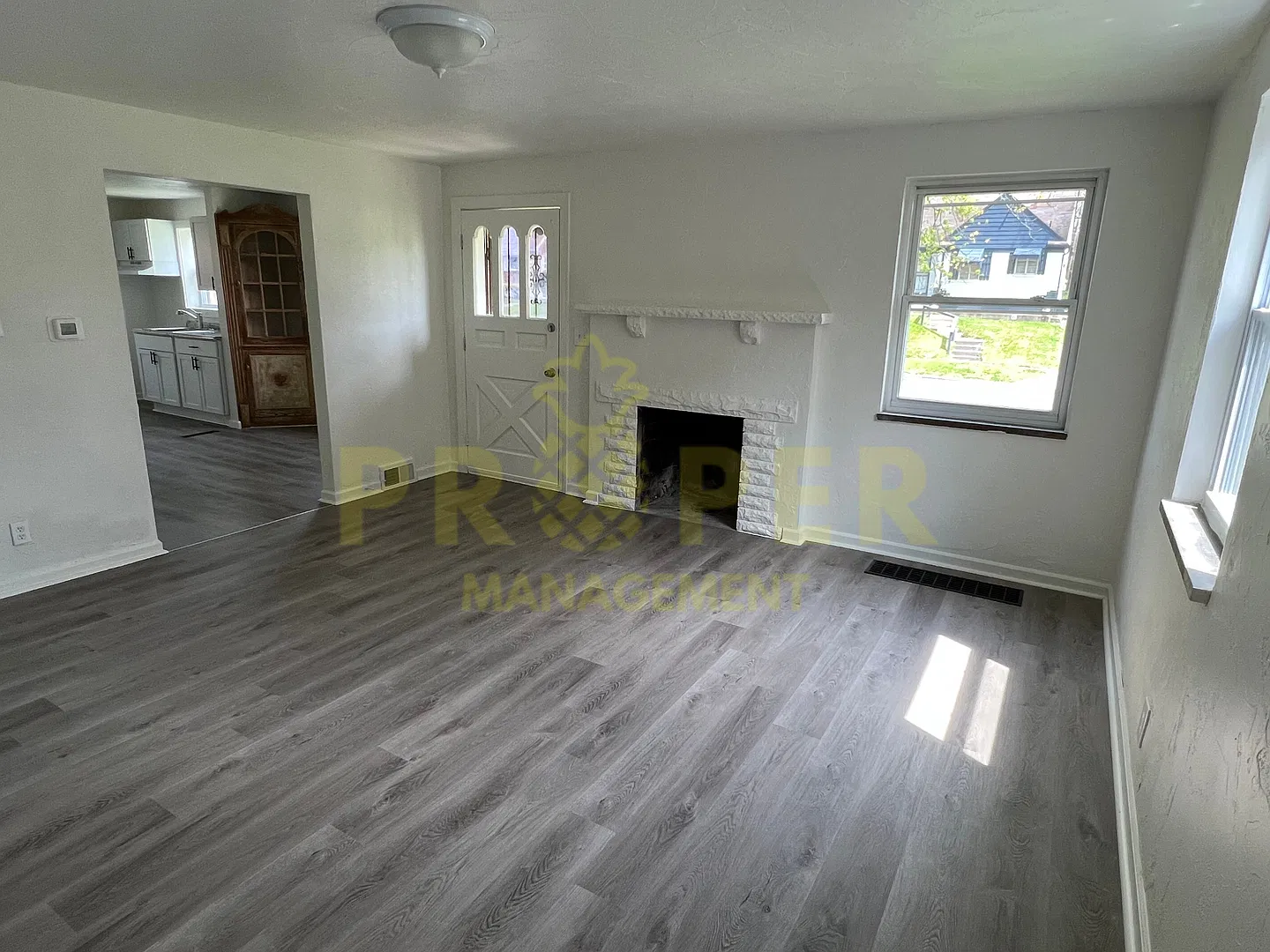 Amazing 3 bedrooms 1.5 bathroom house ready for rent — Photo 2