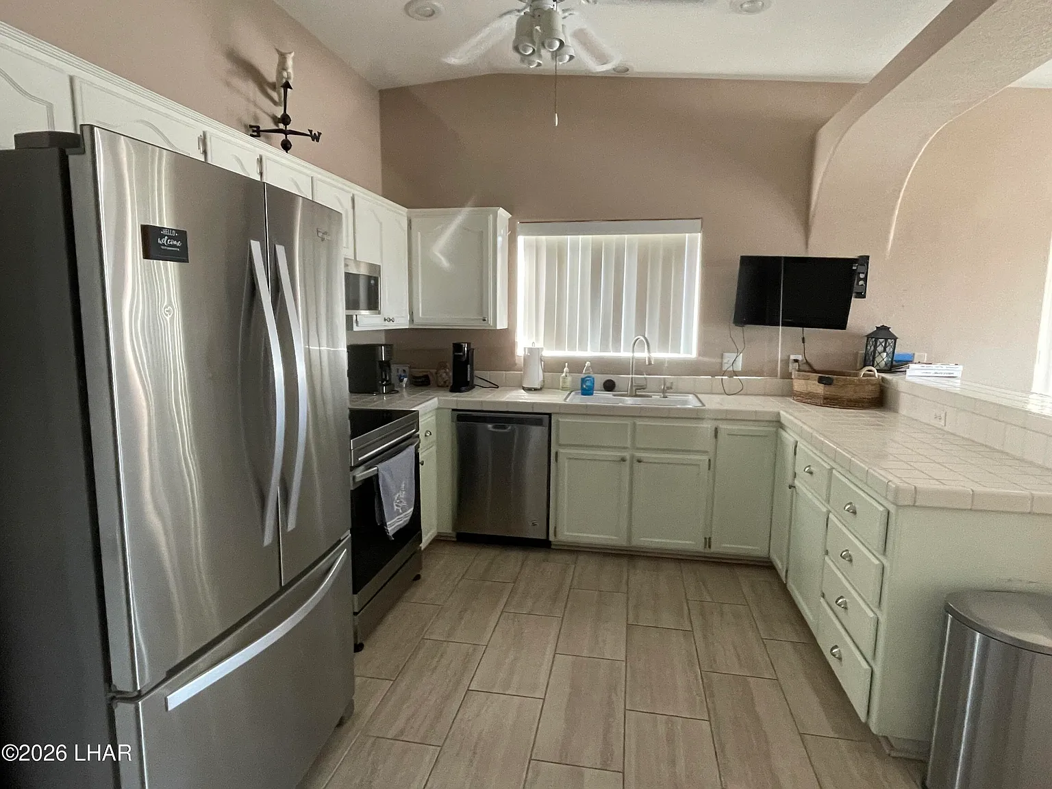3 bed, 2.5 bath, 1441 sqft, $2,800 — Photo 4